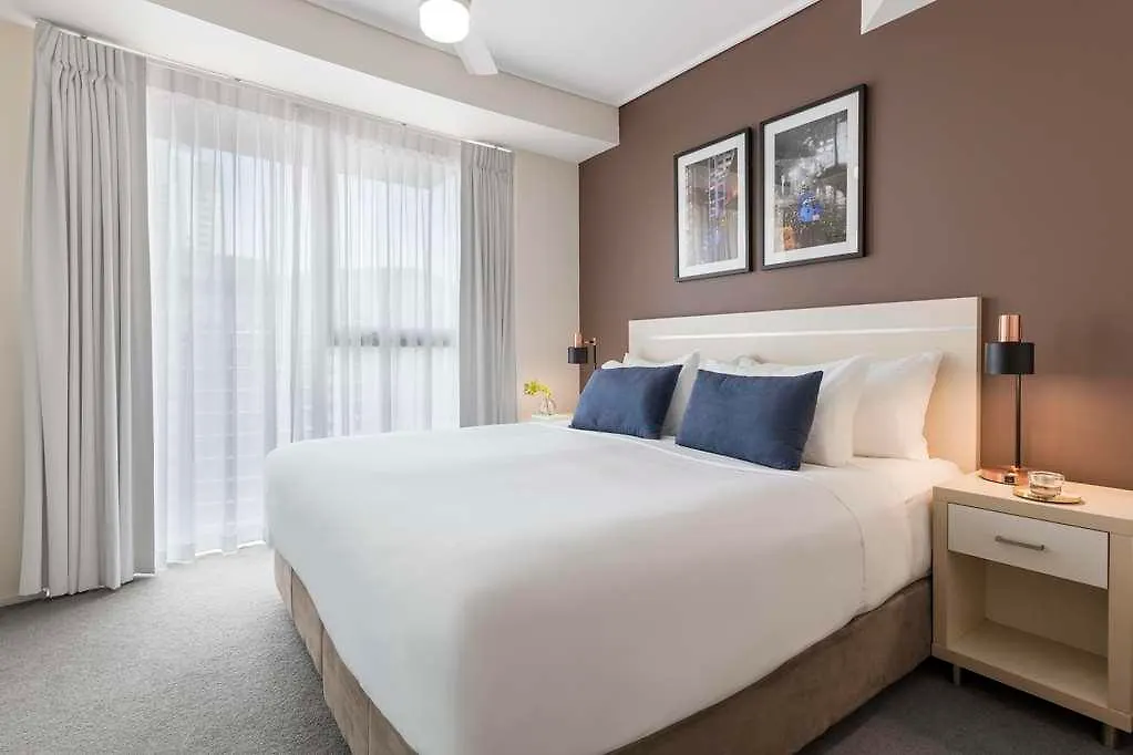 Oaks Brisbane On Felix Suites 4*,